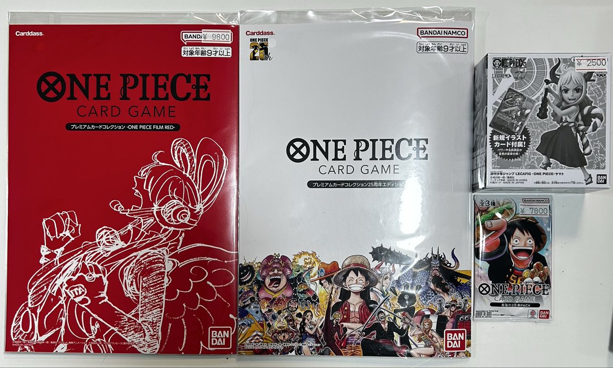 🔥新着商品入荷情報🔥 『未開封』 プレミアムカードコレクション RED