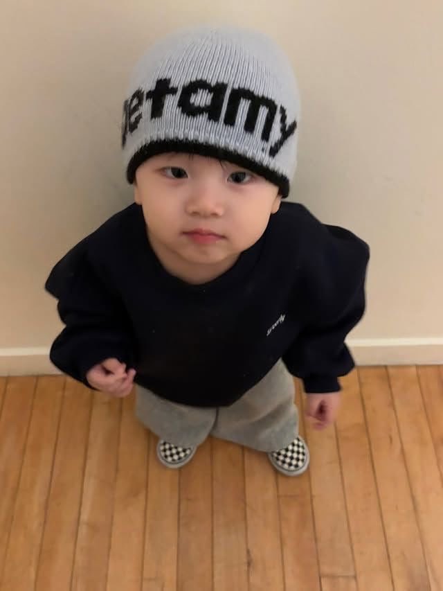 yoonluvsmin's tweet photo. Yo sé que me ama aunque lo moleste y pelie con él por el amor de mi hombre 🤌🏻 https://t.co/GqLJg3Q5DY