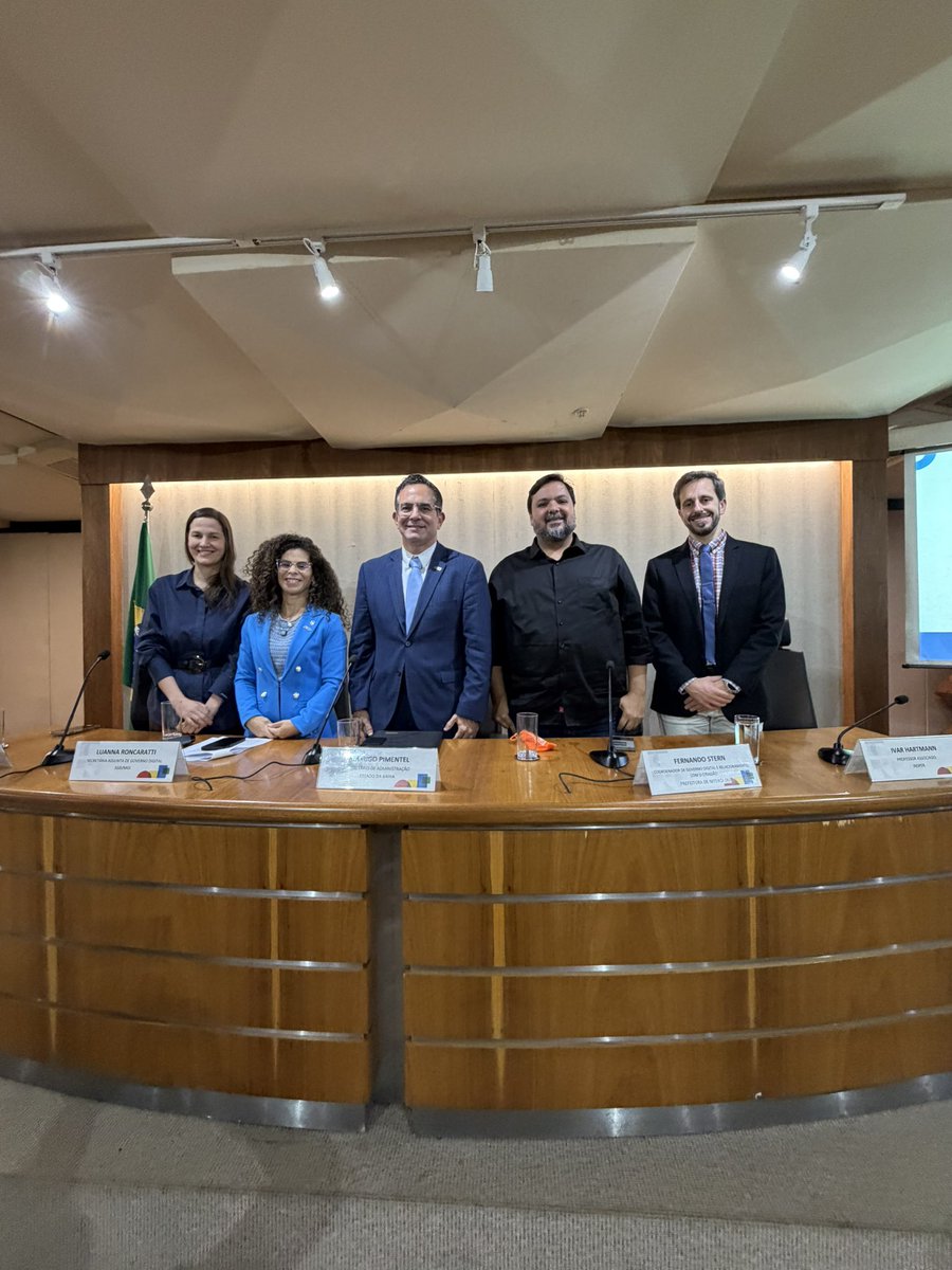 Nesta quarta (06/05), MBC e MGI  debateram caminhos para fortalecer a transformação digital no Brasil.

O encontro também marcou a parceria para o desenvolvimento do Observatório de Governo Digital, iniciativa voltada ao aprimoramento das políticas públicas digitais no país.