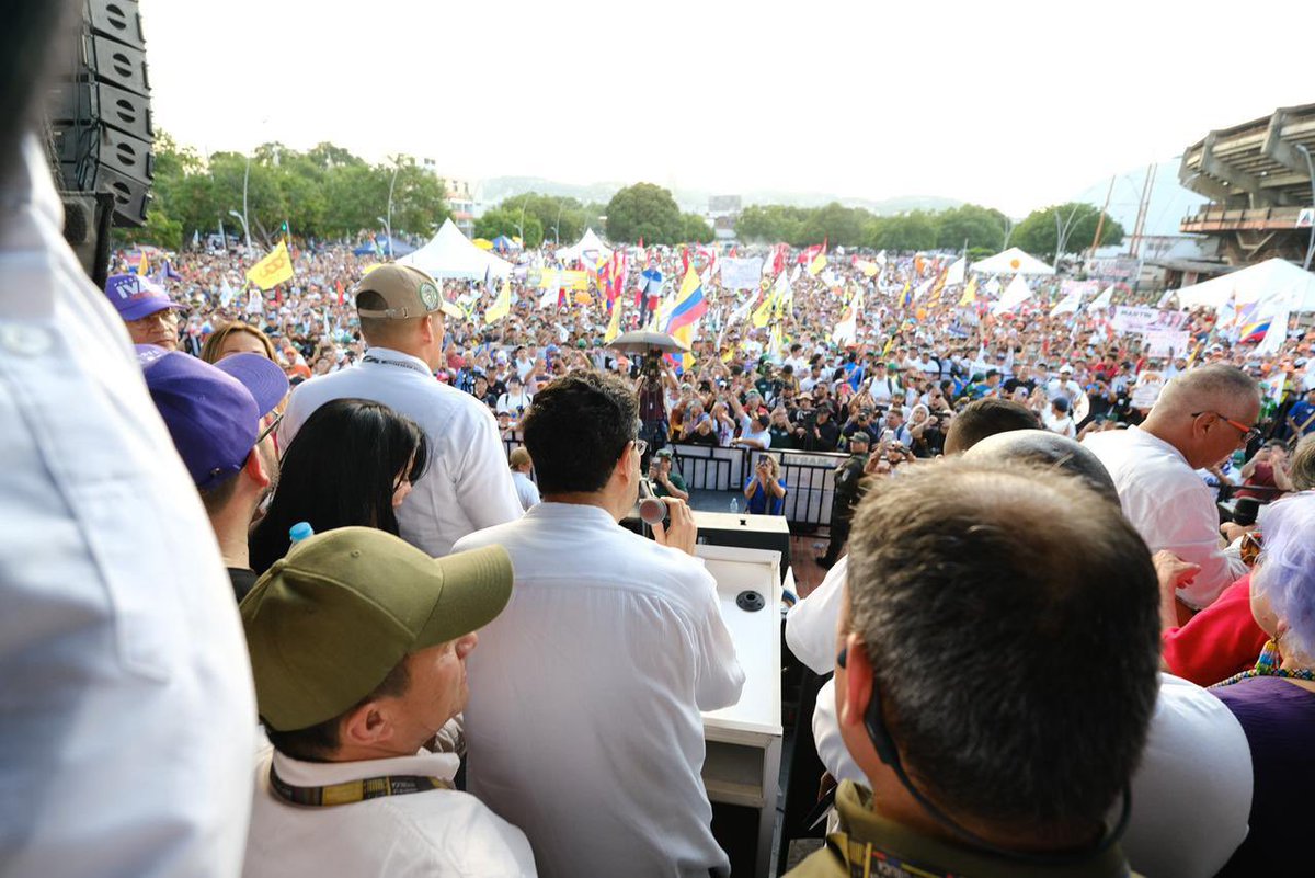 Iván Cepeda Castro tweet media