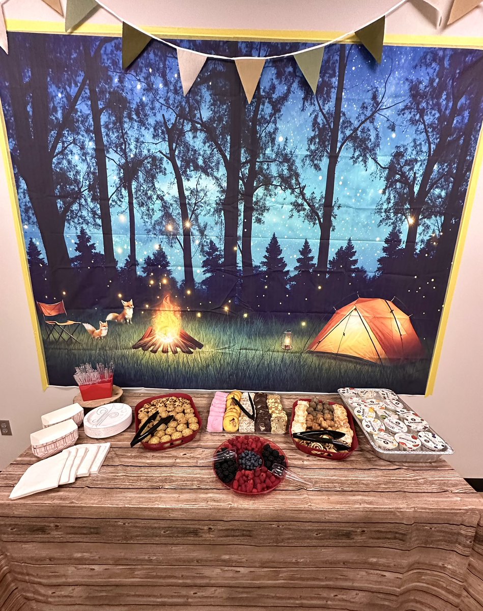 AvonPTPrincipal's tweet photo. Spoiled we are! It’s been a Campy Staff Appreciation Week at Pine Tree! Thank you PTO for all you do for us! @OrioleTweets https://t.co/Us6nRGpUNw