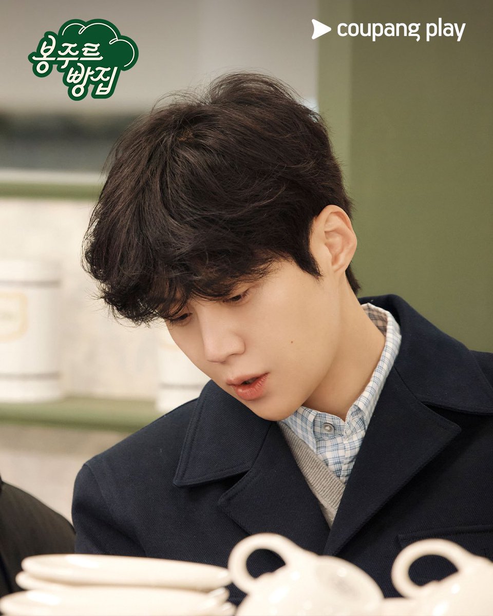isgnok's tweet photo. 김선호 진짜 그만해 남자필살기궁 베이비펌까지
해버리면 여자들 다 어떻게 일상생활하라고 https://t.co/vACNBE1yu9