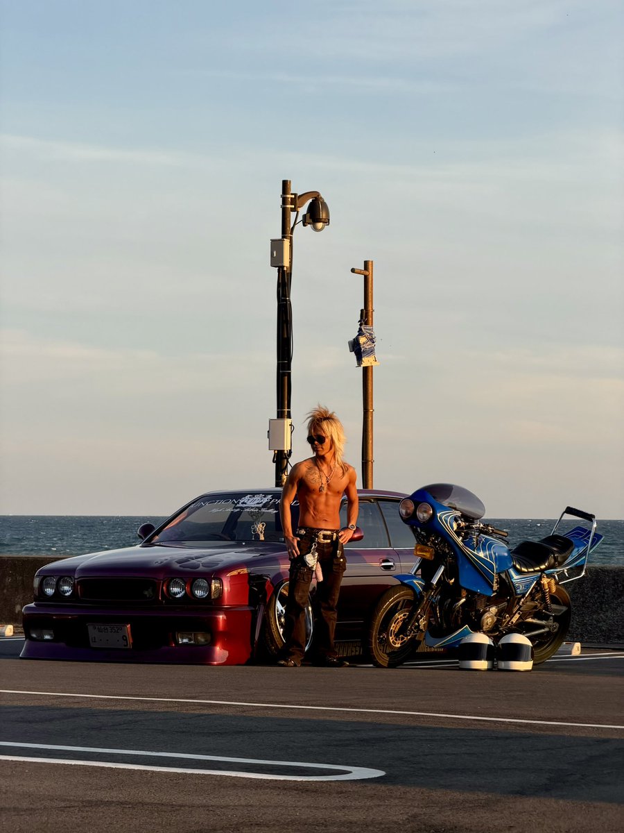 kstsJzx100's tweet photo. 【VIPCAR is LIFE】
CAR MAKEもBODY MAKEも妥協なし。

VIPCARに乗るからには
貧弱な男でいるわけにはいかないだろう！

俺の思うカッケーはただ車高下げたセダンじゃなく
“生き様”まで込みでVIPCAR。

そのくらいの高いプライドと意識を持ってLIFEstyleから VIPCAR楽しもうぜ

#VIPCAR #ヤン車
#ギャル男 #ギャル
#Y32