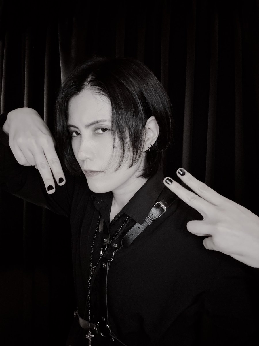 信一@男装コンカフェ【gender bar MUMA】 tweet media