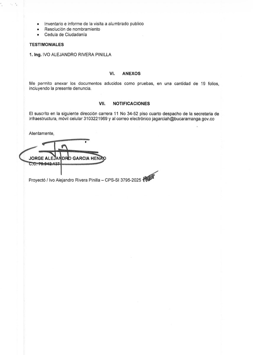 oscarjahir_'s tweet photo. ¡A la hora que nos venimos a enterar que se “robaron” los computadores en la oficina de alumbrado de la secretaría de Infraestructura de la @AlcaldiaBGA! Estamos frente al peor bandidaje que ha tenido #Bucaramanga en su historia, pero la ciudad todavía no lo quiere ver. https://t.co/L4PePqBvzO