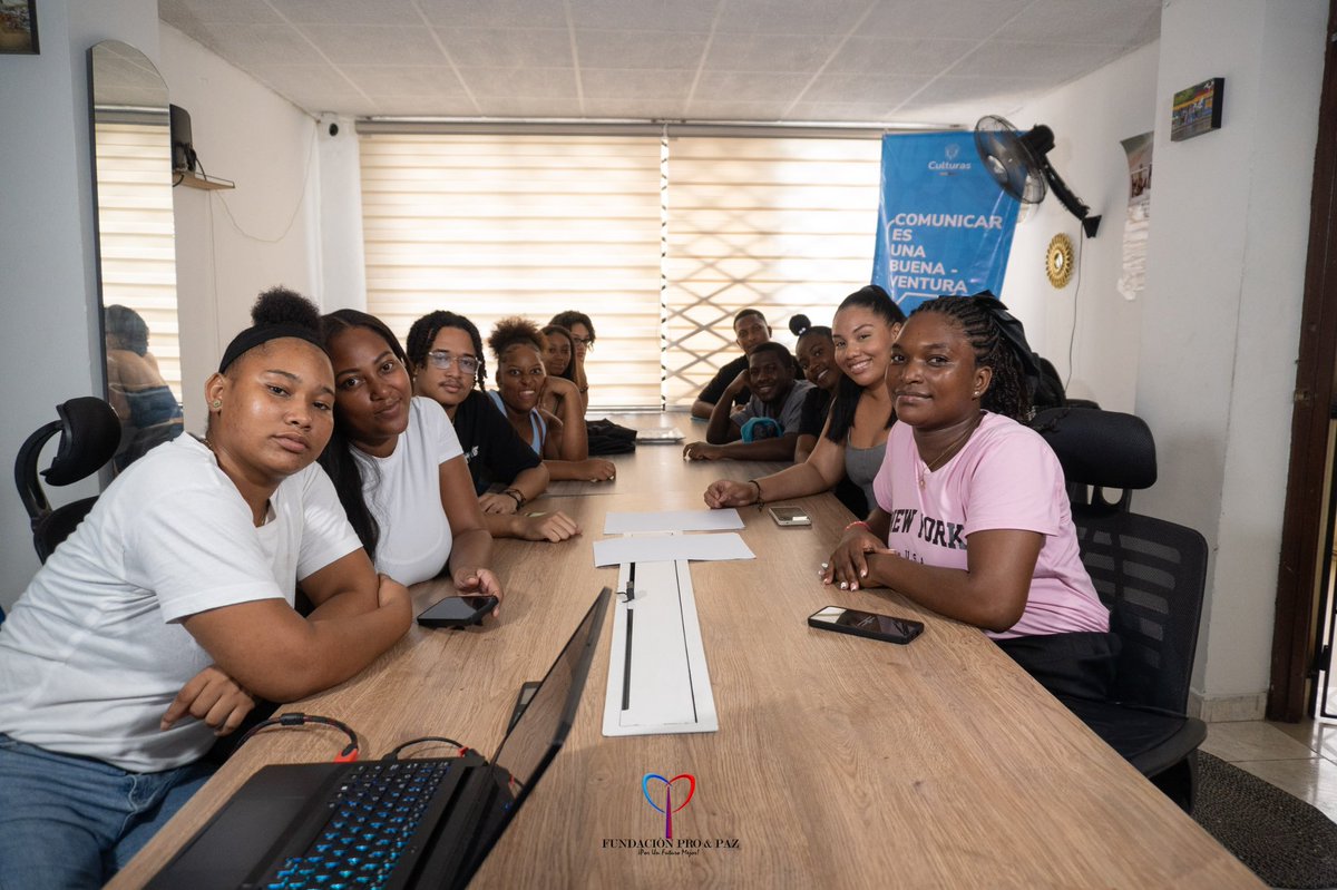proypaz's tweet photo. Comunicar es una buena aventura , nuestra red juvenil se continúa fortaleciendo en diversos temas de ciudad, derechos humanos y comunicación popular.

Una apuesta posible gracias a el programa Nacional de Concertación Cultural @mincultura https://t.co/Zg7Rswx6Gy