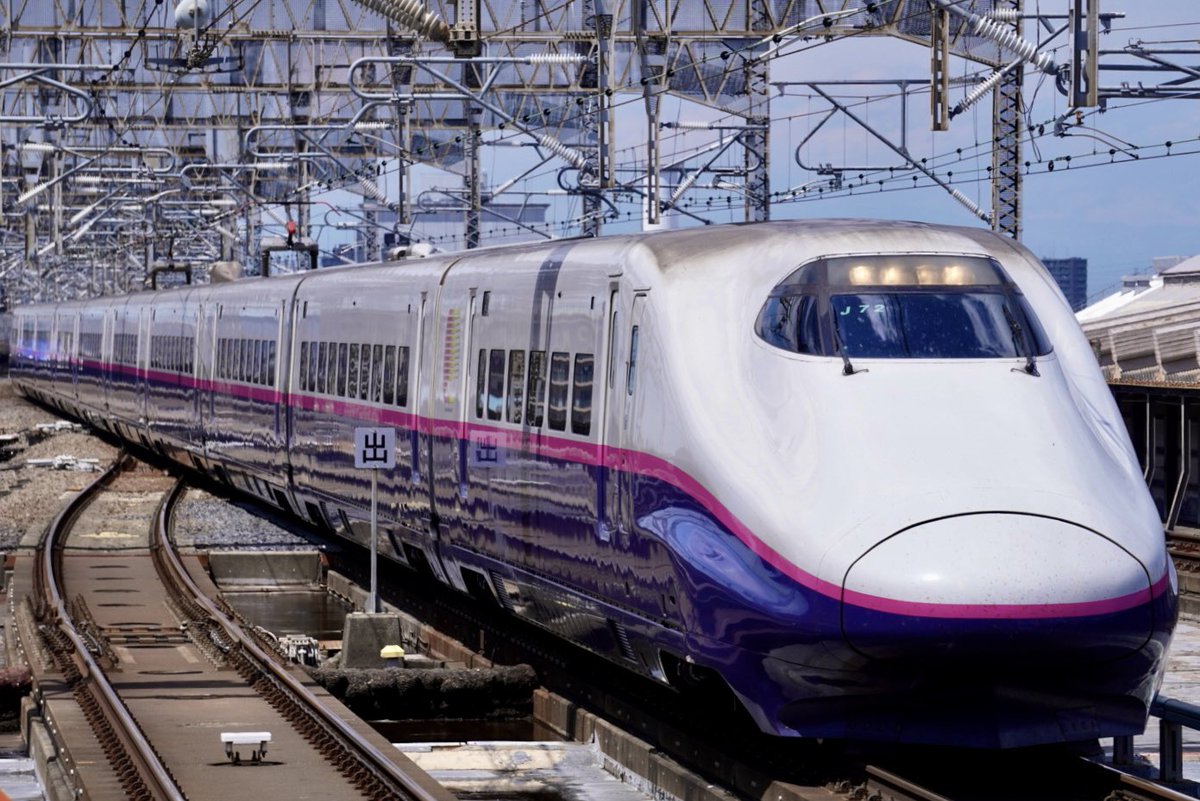 P96211328's tweet photo. 2026.5.4    大宮駅にて　E2系新幹線
#e2系
#大宮駅
#jr東日本 https://t.co/9bzVUrwOG0