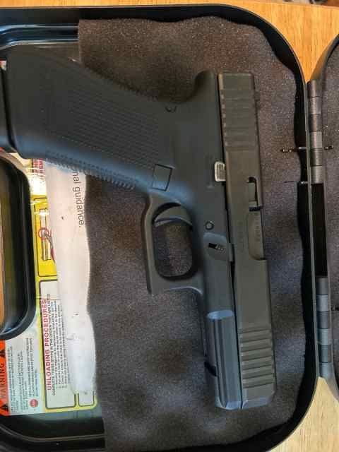 Gun plug tweet media