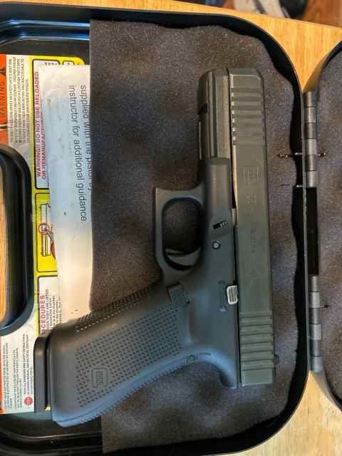 Gun plug tweet media