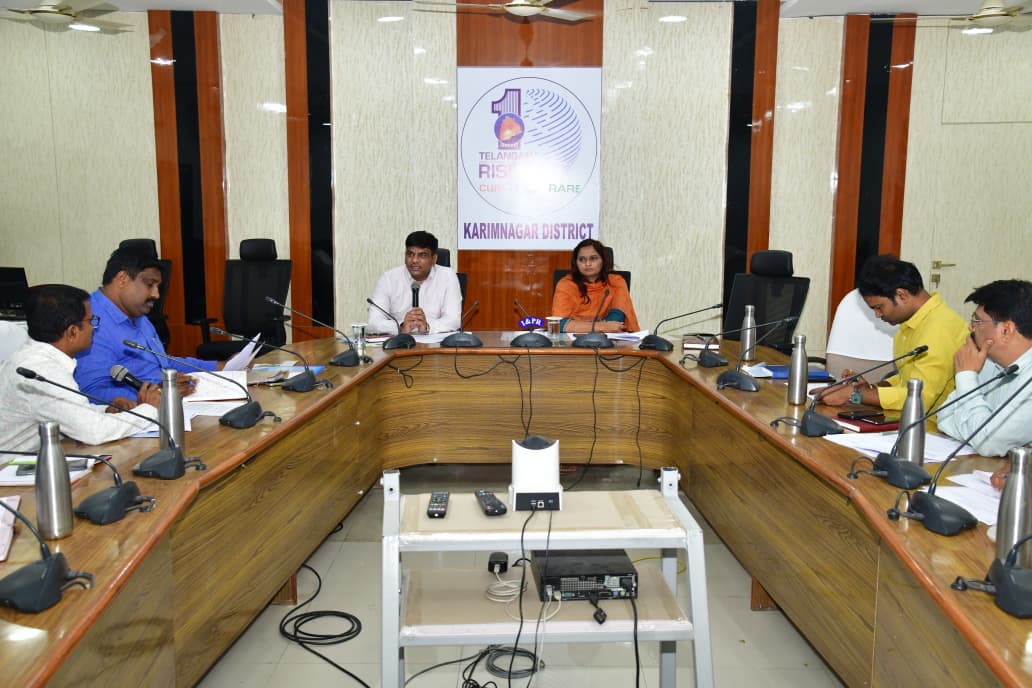 MC_Karimnagar's tweet photo. #MC_KARIMNAGAR participated in a meeting along with the Additional Collector @aclbknr at the Collectorate Conference Hall to review pending applications under the Layout Regularization Scheme (LRS–2020).

During the meeting, it was informed that the State Government has issued G.O. 131, providing a 25% rebate on LRS fees and other applicable charges. Applicants who applied for LRS in 2020 but have not yet paid the fee, or have made only partial payments, can avail themselves of this benefit.

It was clarified that the 25% rebate is applicable only for payments made between May 1, 2026, and July 31, 2026. It was emphasized that plot owners can regularize their plots at a reduced cost through this scheme. Regularization will enable easier property registration, access to bank loans, and obtaining building permissions in the future.

Officials were instructed to create widespread awareness among applicants about the rebate and ensure maximum outreach. Municipal Commissioners were also directed to establish help desks to assist applicants regarding the LRS rebate scheme.

@Collector_KNR @tksreedevi @cdmatelangana @IPRTelangana @TelanganaCMO @TelanganaCS