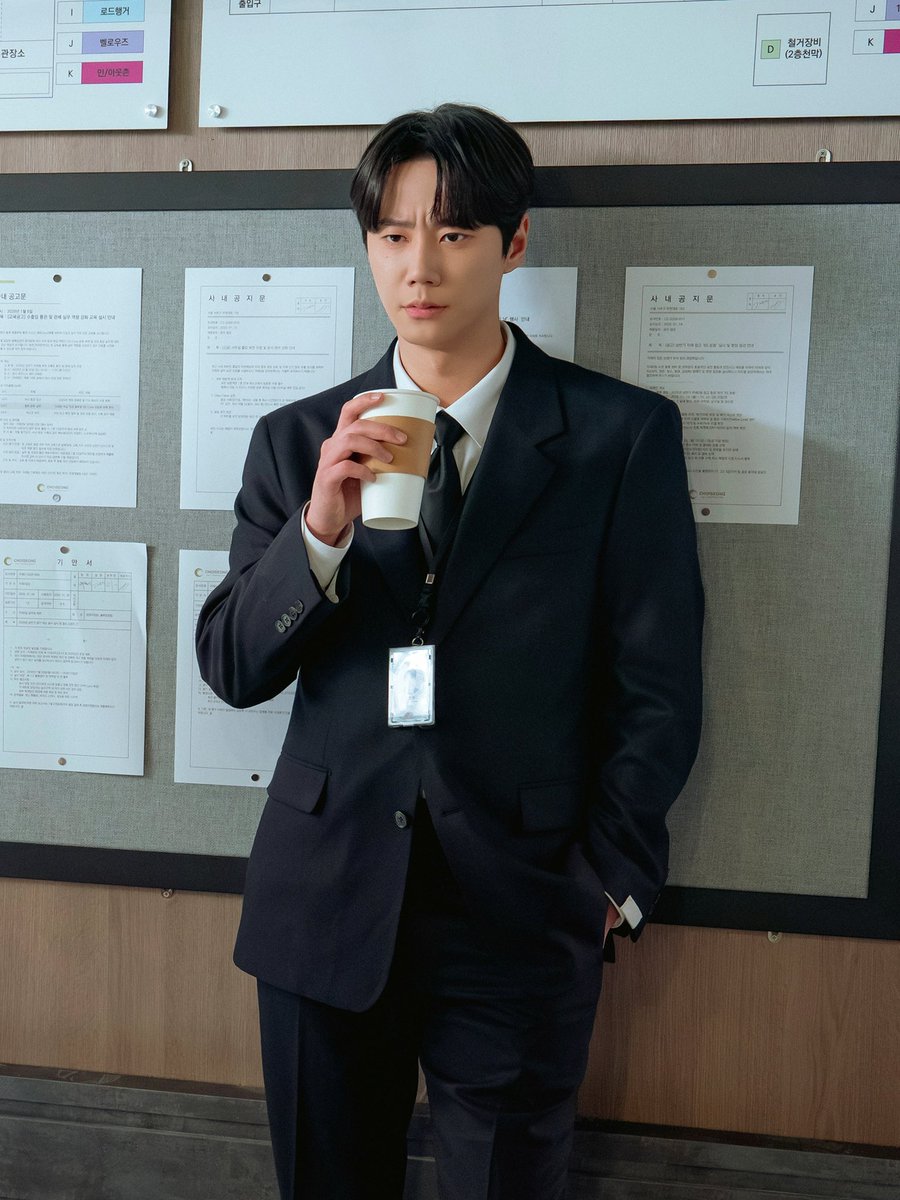 빌리언스 tweet media