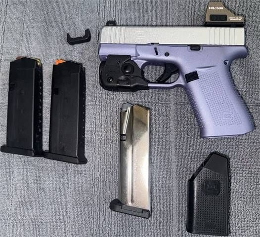 Gun plug tweet media