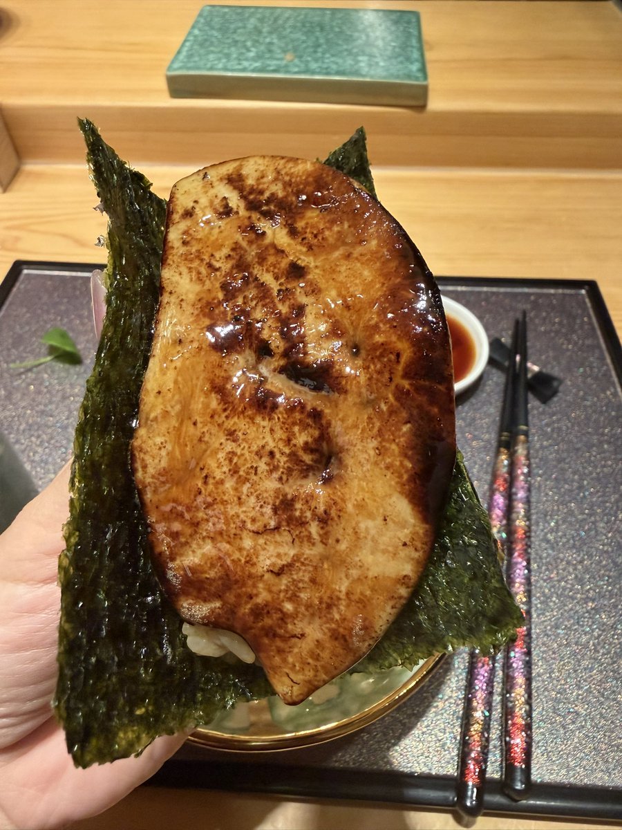 不要偷看我 tweet media