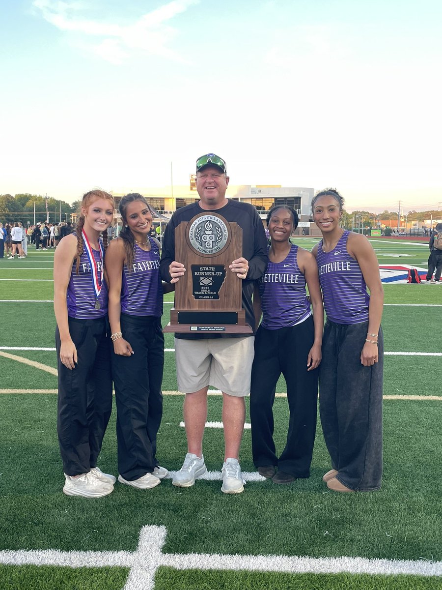 FHS Track and Field tweet media