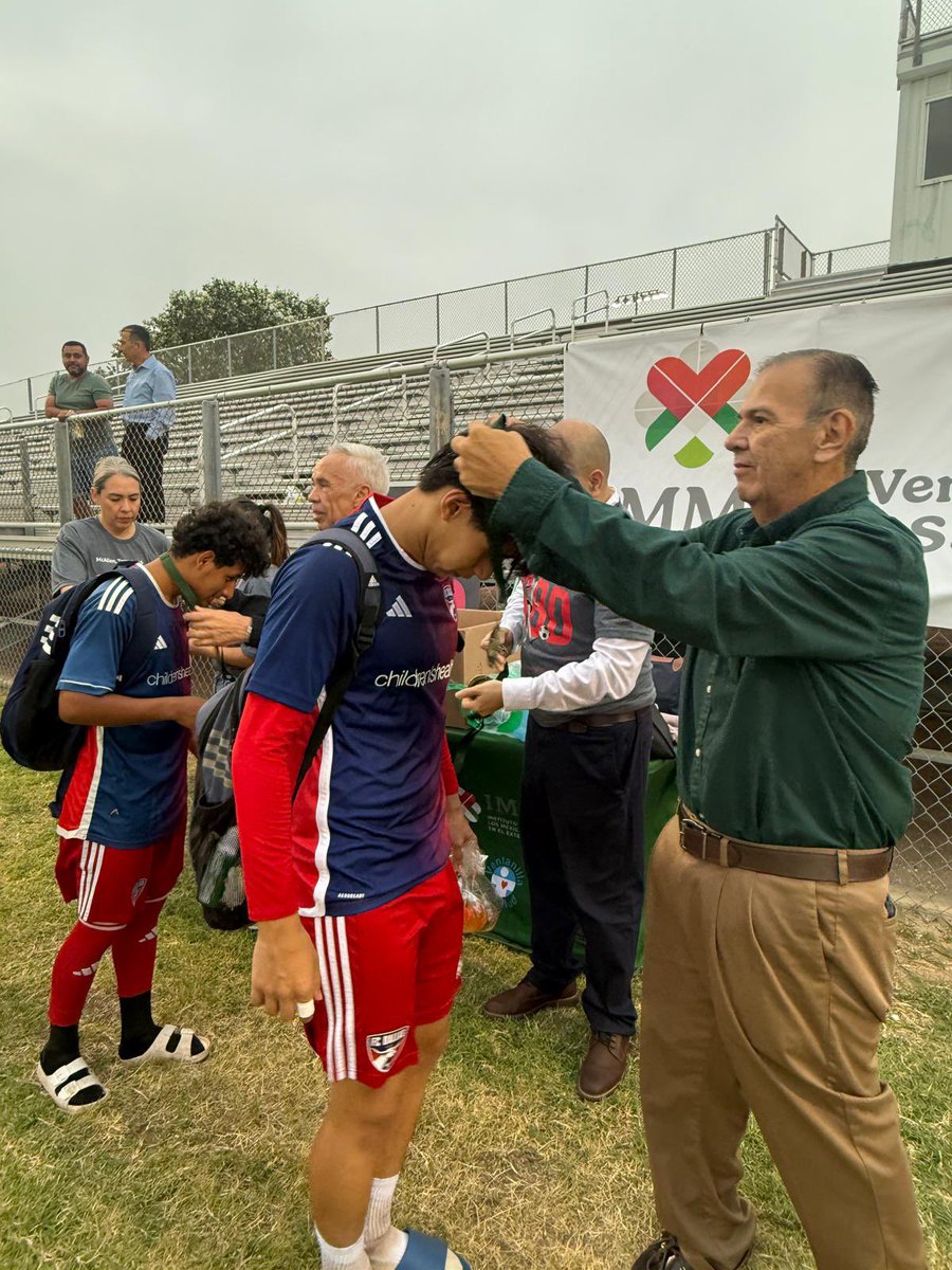 Consulado de México en McAllen tweet media