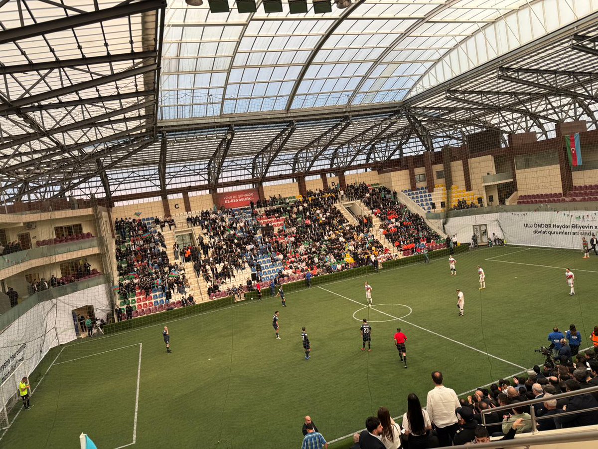MezahirEfendi's tweet photo. #HeydərƏliyev-in anadan olmasının 103-cü ildönümünə həsr olunmuş dövlət qurumları arasında IV minifutbol turnirini çərçivəsində “#Parlament” və “#Hökumət” komandaları arasında keçirilən oyunumuzdan.
#HeydərƏliyev103 #Əməkdaşlıq #AZEidman #AZEsport
@officialmys
@Milli_Majlis https://t.co/KR62JyOmO1