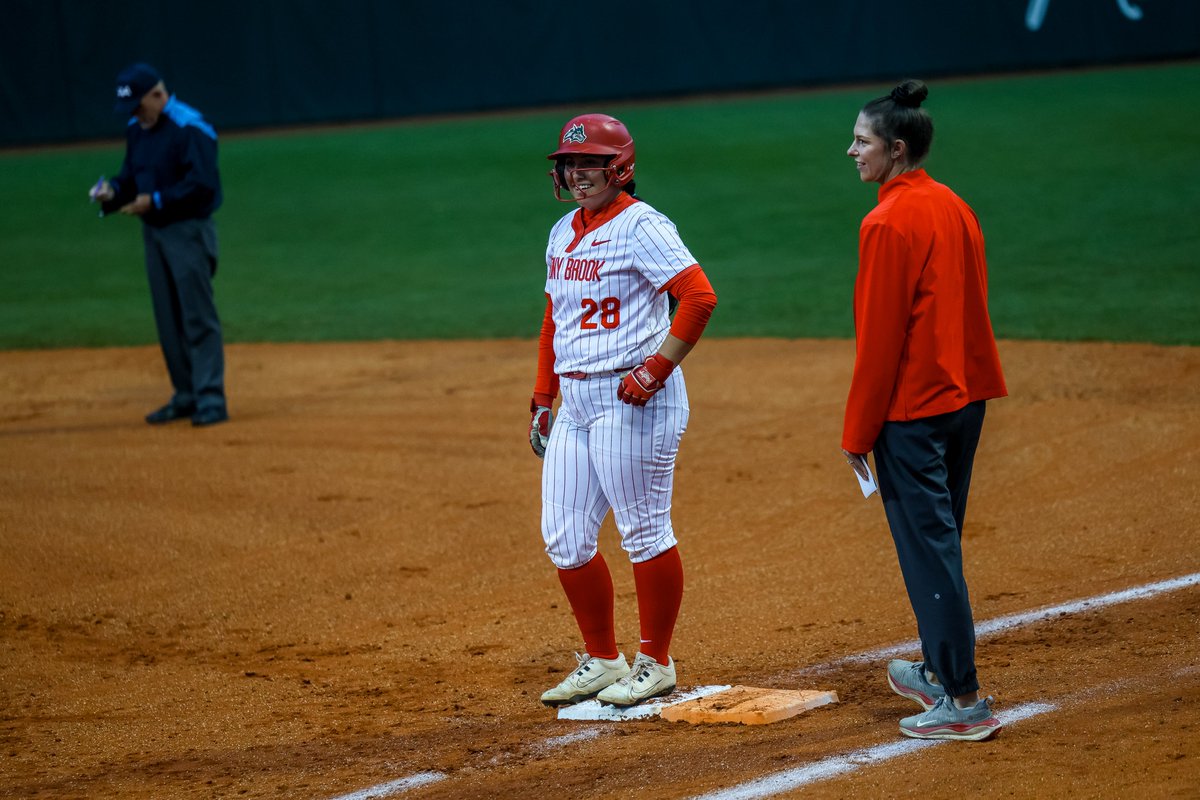 StonyBrookSB's tweet photo. Scenes from the first four innings vs. the SeahawksπΈ
ππΊ x #CAASoftball https://t.co/etU5Jbxnqr