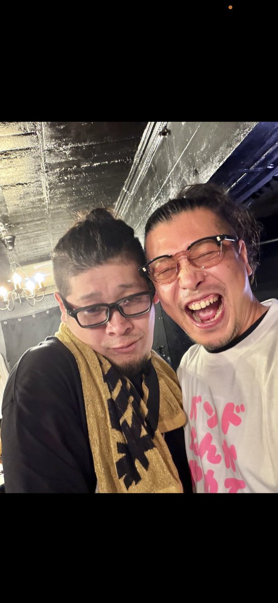 アズマコーダイ tweet media