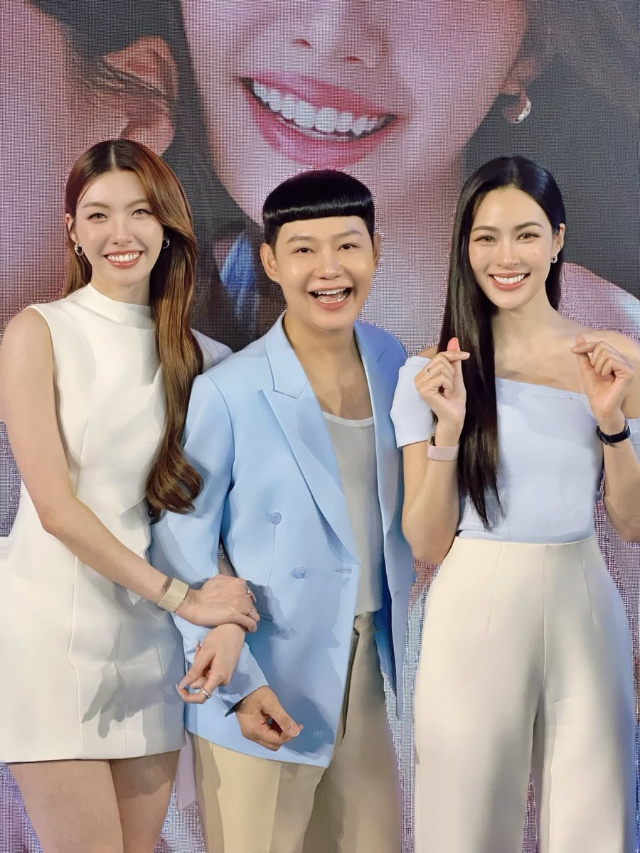 lingling_fans's tweet photo. Update รูป 2:1 กันหน่อย !! 

IG : djnui

LINGORM BA MEGA WECARE
#CareMitmentWithLingOrm
#linglingkwong #หลิงหลิงคอง‌ 
@linglingsirilak https://t.co/vEaSrIBvjI