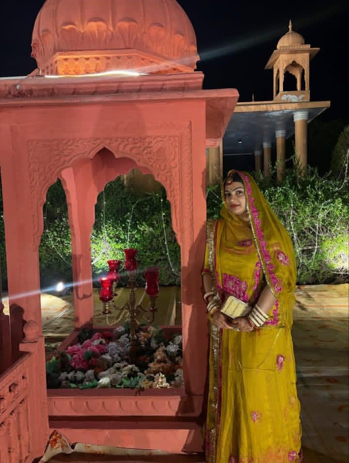 Komal Rathore tweet media
