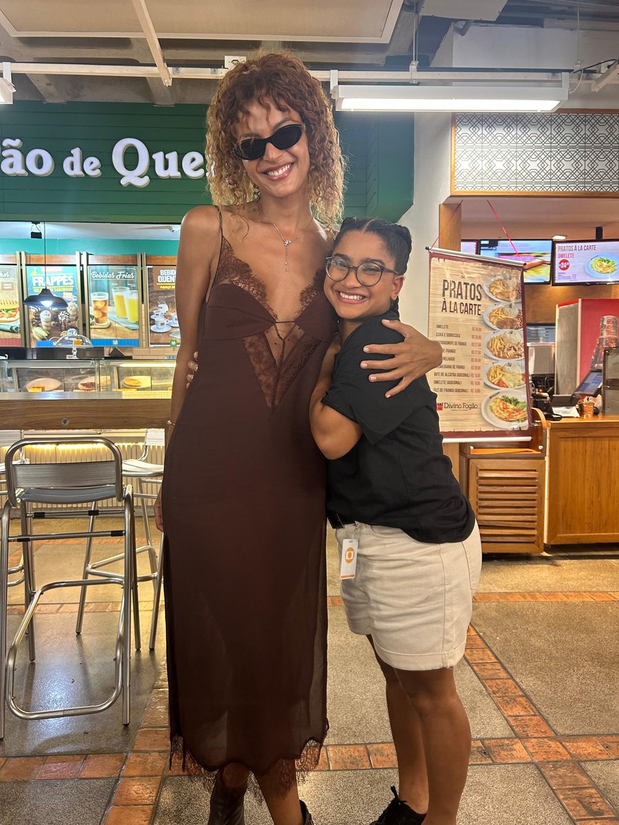 Recebi hj encontrei a diva no restaurante ❤️
