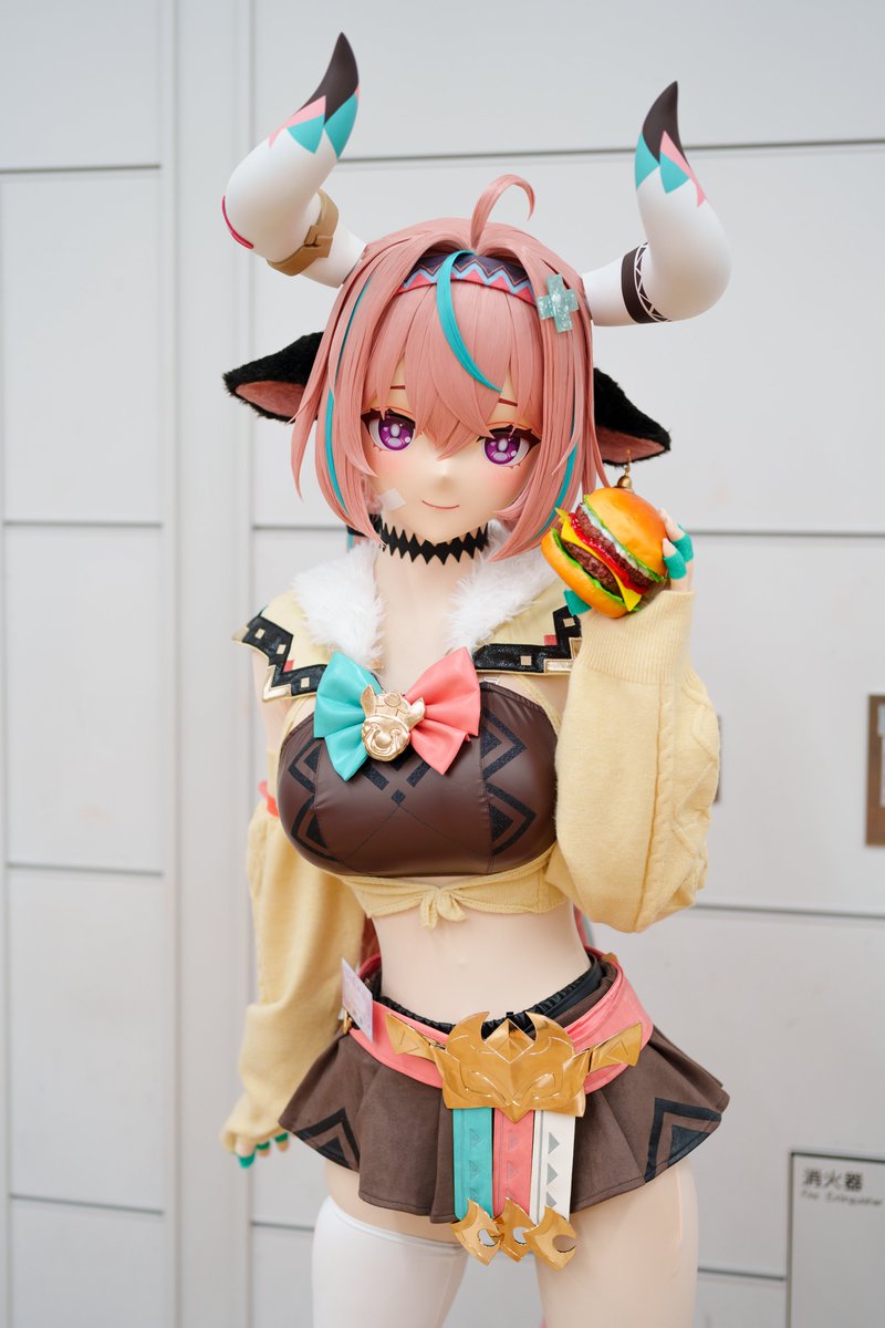 めるめら tweet media