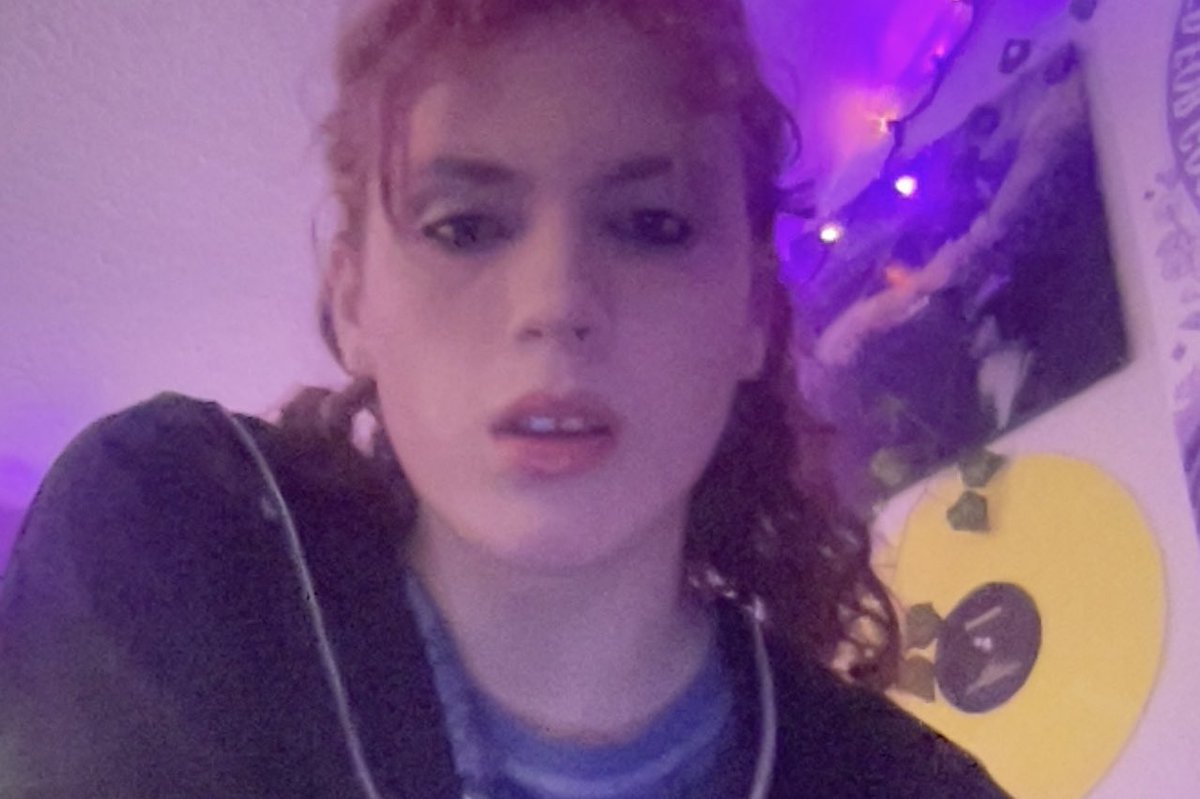 Goddessiris05's tweet photo. i don’t need money, but i want more so im gunna have it. #findom #paypig https://t.co/rO6F3eg4OY