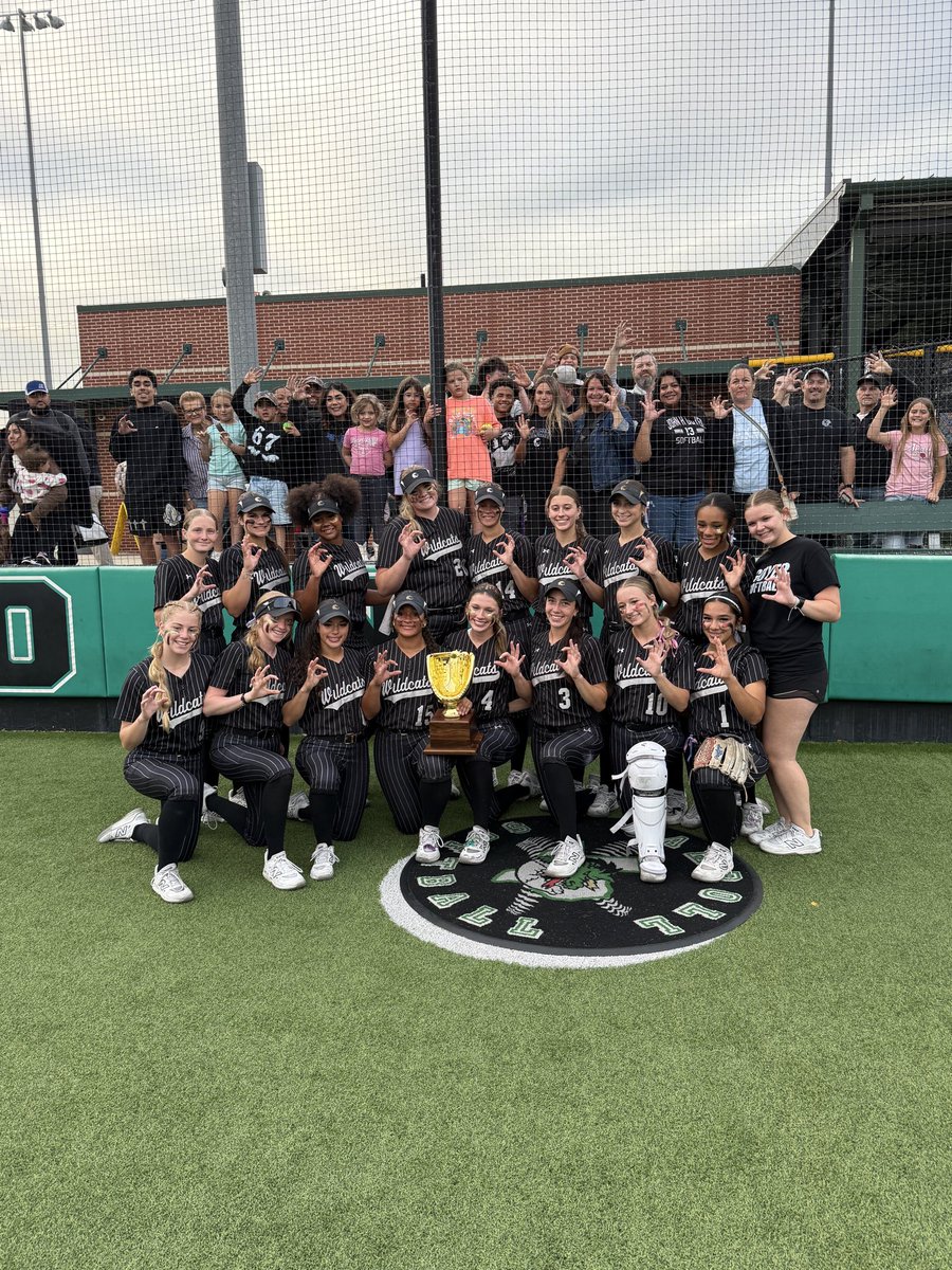 Guyer Softball tweet media