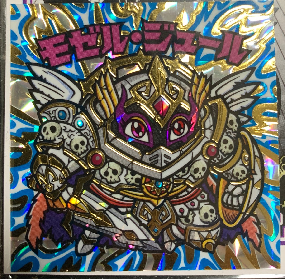 silklazy's tweet photo. モゼル・ジュールが素晴らし過ぎて、一人拍手喝采。
純白で煌びやかな神々しい見た目とは裏腹に、葬った黒魔騎士の亡き骸を鎧に取り込んで練り上げていくという無慈悲でサイコ(ー)な団長です。

#千年の刻印 https://t.co/xdZuFeKxxi