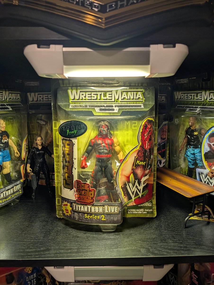 MeanDean_420's tweet photo. With Mattel showing off the next Coliseum collection kane it only felt right to add this to the collection
#collectmajor #mattel #figlife https://t.co/2TxzwlY4s0