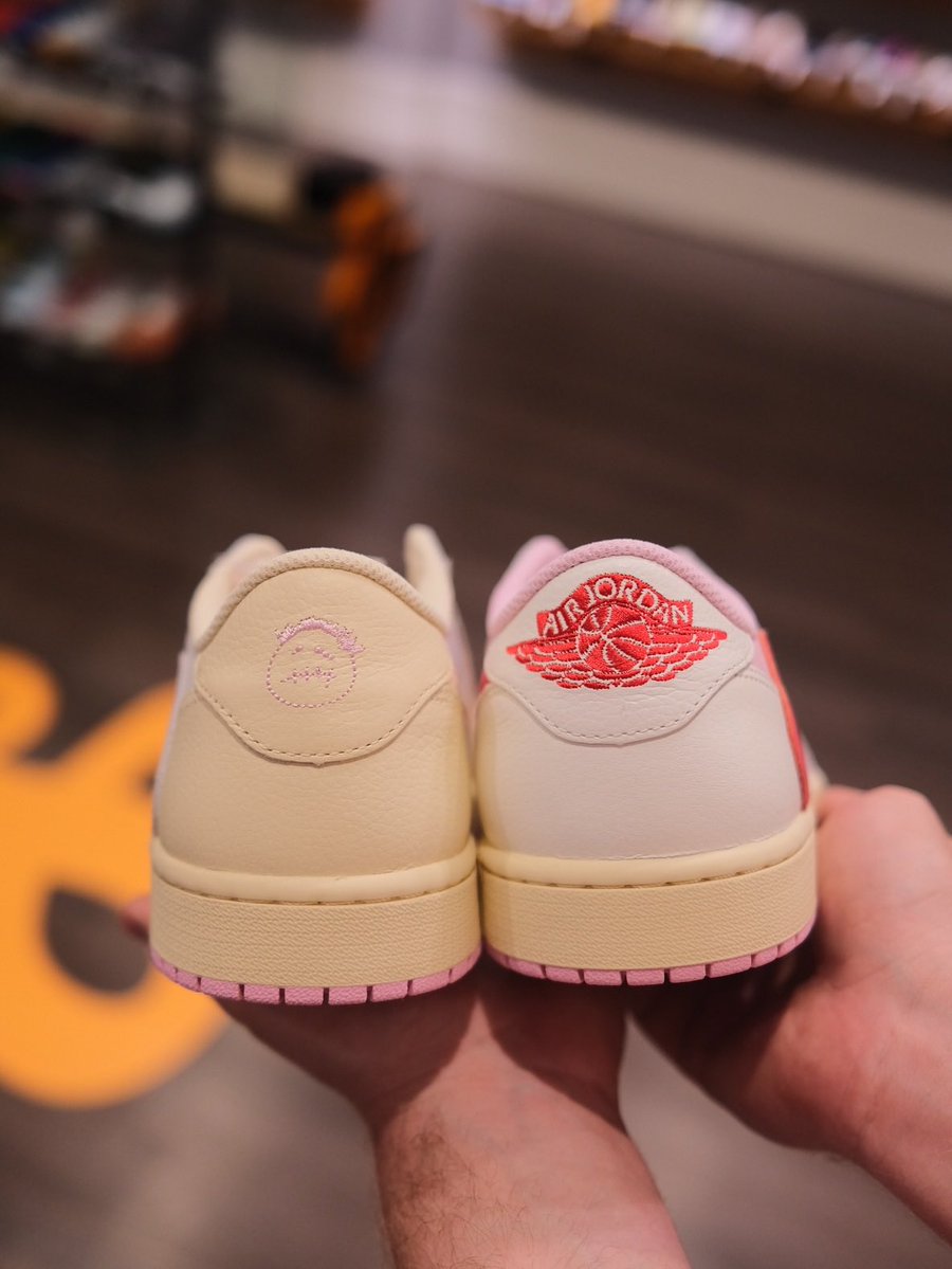 INSANE SNEAKER™ tweet media
