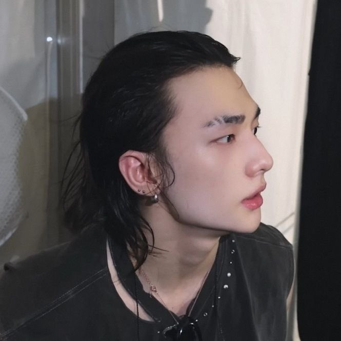kyosmuse's tweet photo. i need him so bad https://t.co/F4COmmuCBT