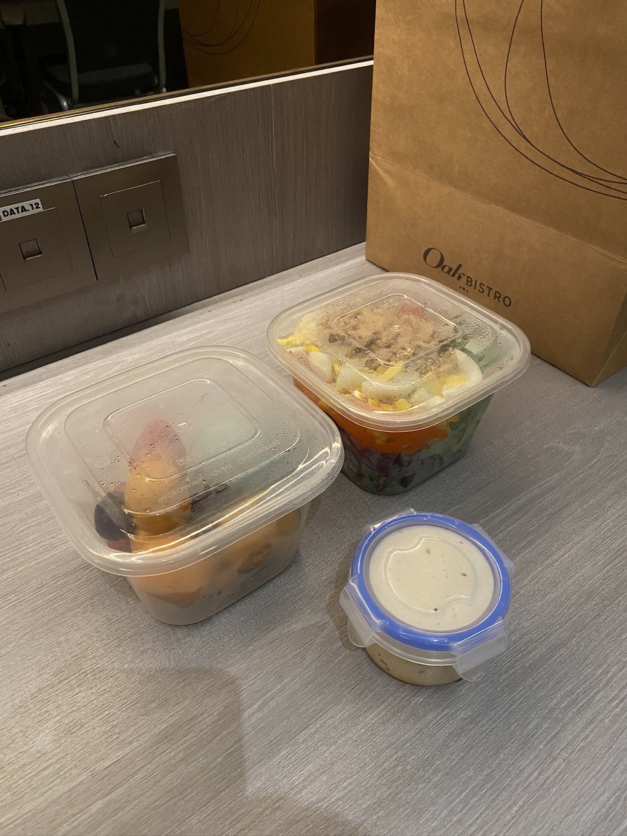 rdtangr's tweet photo. much love from the chef 🤍 https://t.co/vuZImHrq3r