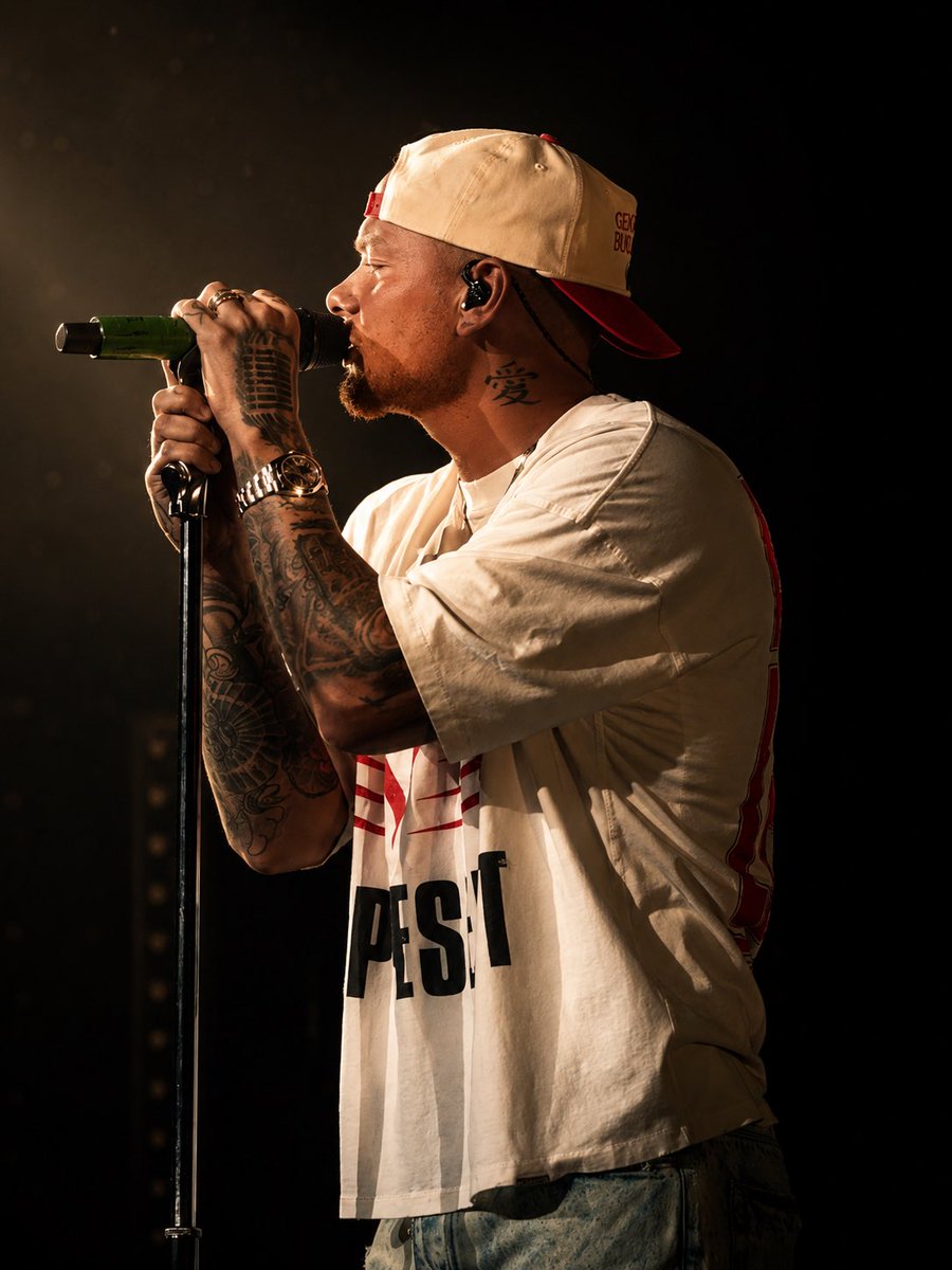k_viggs's tweet photo. Dope photos (I took) &amp; (help with AI) edits from @kanebrown ‘s Atlantic City show on April 24, 2026. @NikkiBoon @MarthaEarlsMgmt https://t.co/GkaQWAHVaO