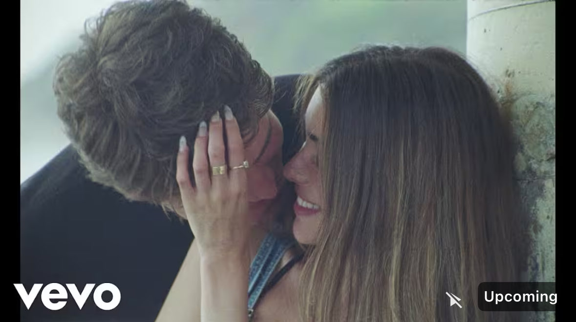 madisonchart's tweet photo. Thumbnail for Madison Beer’s ‘lovergirl’ music video featuring her man Justin Herbert, out tonight. https://t.co/DV1kxwgFCt