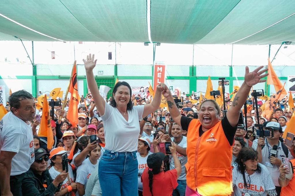 Keiko, sin parar, continua recorriendo el país escuchando cada demanda de la población, sus necesidades, preocupaciones y expectativas. ¡Una verdadera líder! ¡Keiko Presidenta 2026! 💪🇵🇪🍊 #EleccionesPerú2026