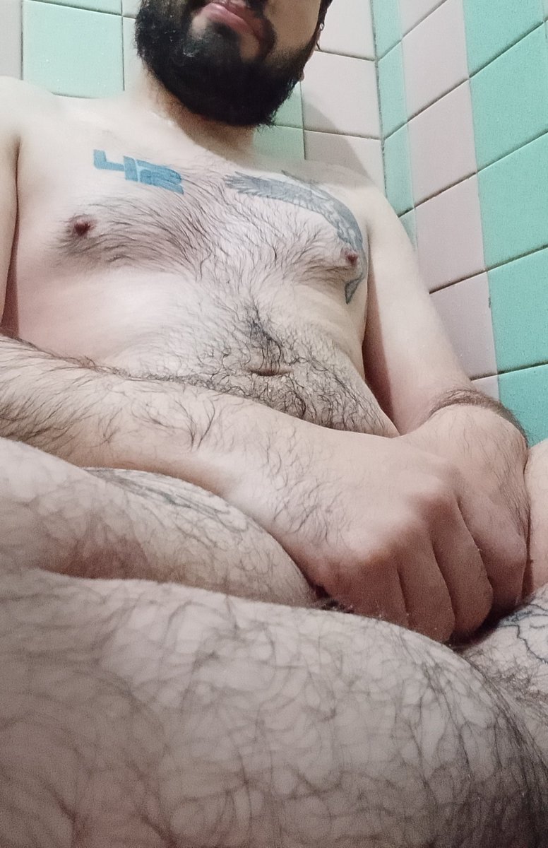 ht_alb's tweet photo. Bañado 🚿 https://t.co/WK6pKjQ8FW
