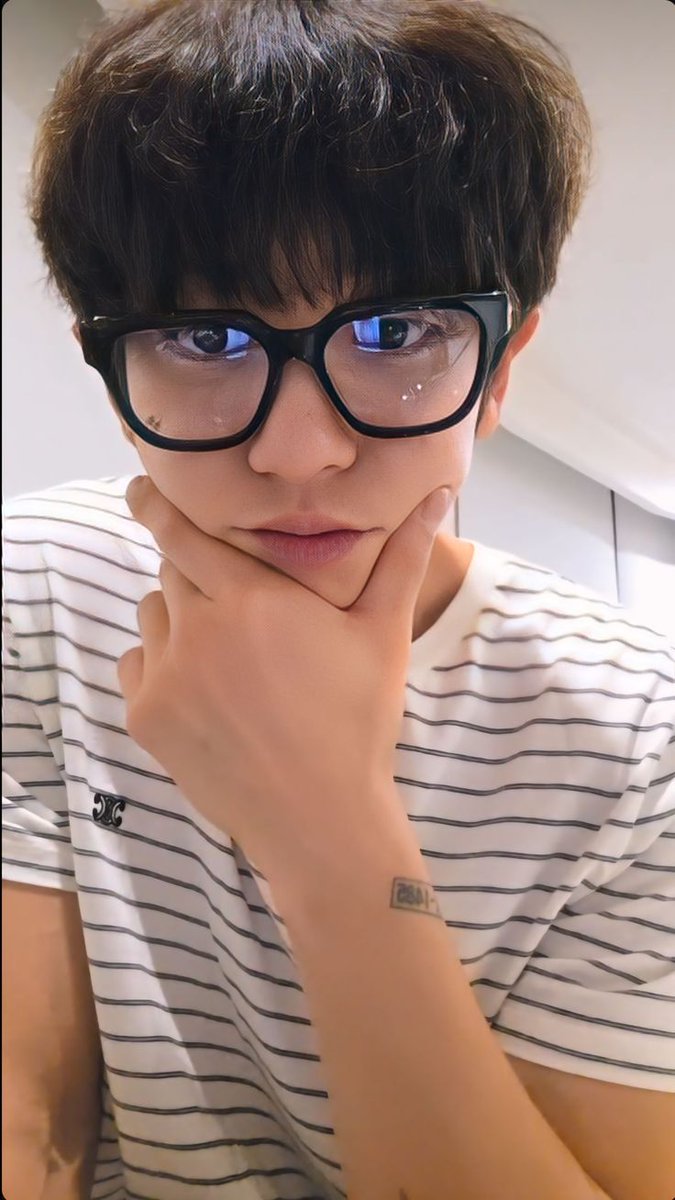 𝒄𝒂𝒉𝒚𝒐𝒍 찬열 tweet media