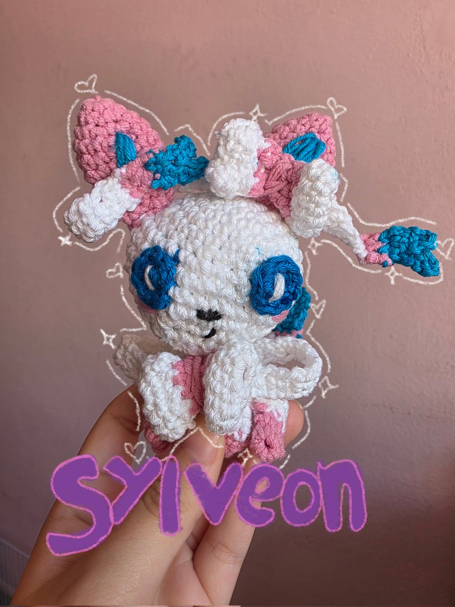 petitecrochete's tweet photo. sylveon!!

#pokemonㅤㅤㅤ #sylveon #croche #crochet #handmade https://t.co/8utzq6wBic