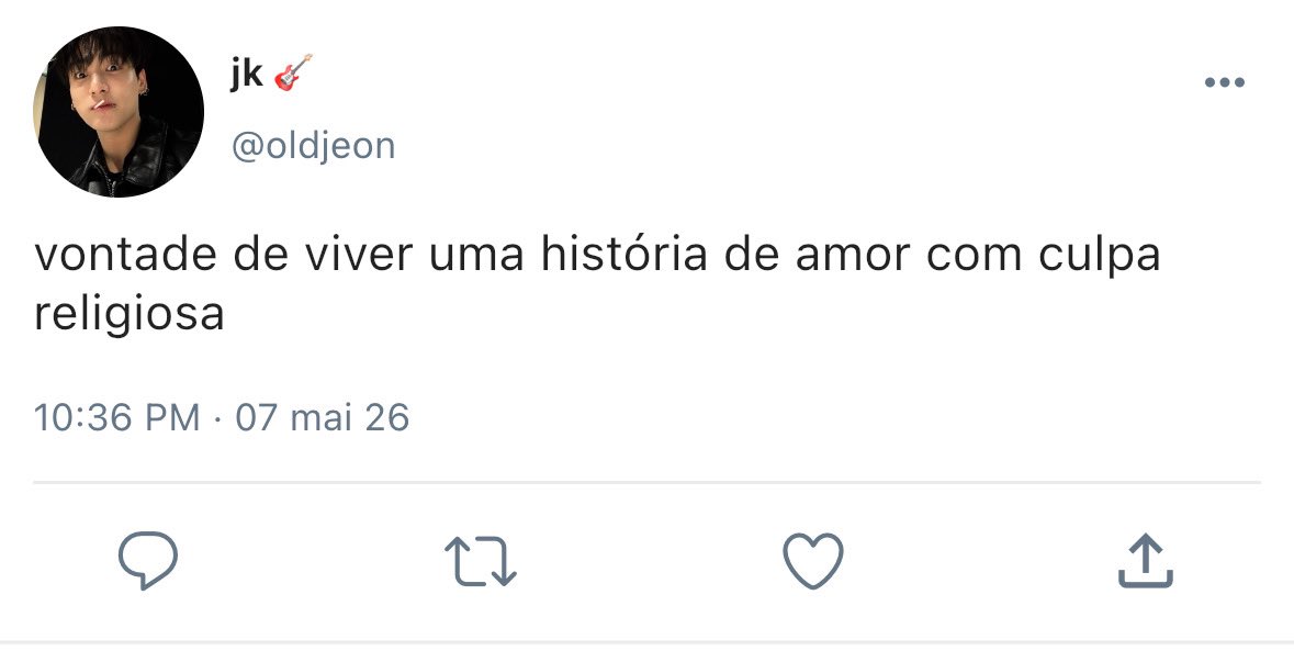 ikoorbit's tweet photo. AU TAEKOOK | VKOOK 📍🏍️

Na tentativa de chamar a atenção de Taehyung, o filho do pastor, Jungkook decide que a melhor estratégia de sedução é transformar a porta da igreja em pista de manobra, passando quase todos os dias empinando a moto no exato momento em que o culto acaba. https://t.co/X8a2tmw3EI