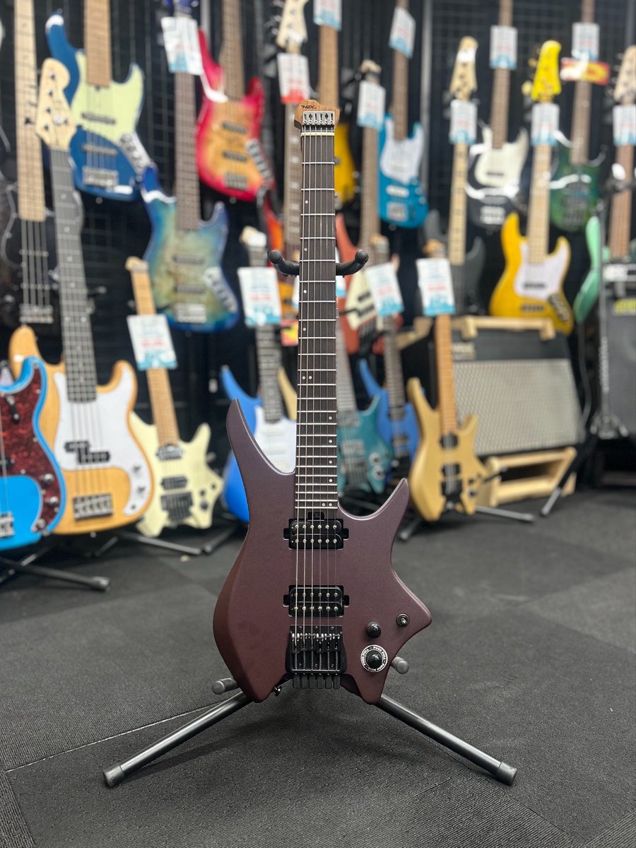 HEX Guitars / N400 Metallic Deep Purple 軽量＆シンプル設計で