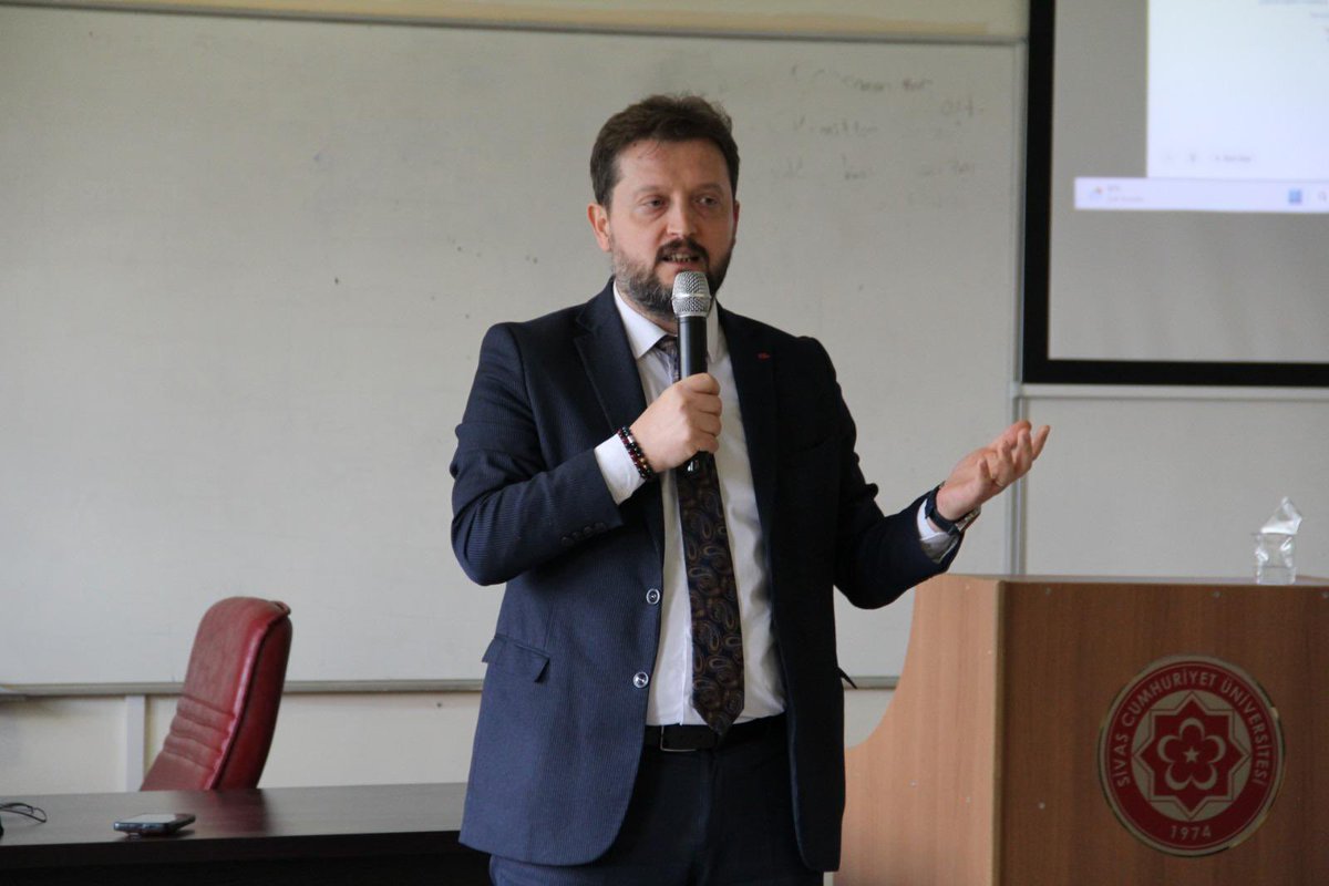 iskursivas's tweet photo. Şarkışla Aşık Veysel Meslek Yüksek Okulu öğrencilerine, Meslek Danışmanlığı birimimizce kariyer gelişim süreçleri, etkili özgeçmiş hazırlama ve İŞKUR faaliyetleri konularında danışmanlık hizmeti sunulmuştur. @TurkiyeIsKurumu https://t.co/SHRjFXgdtP
