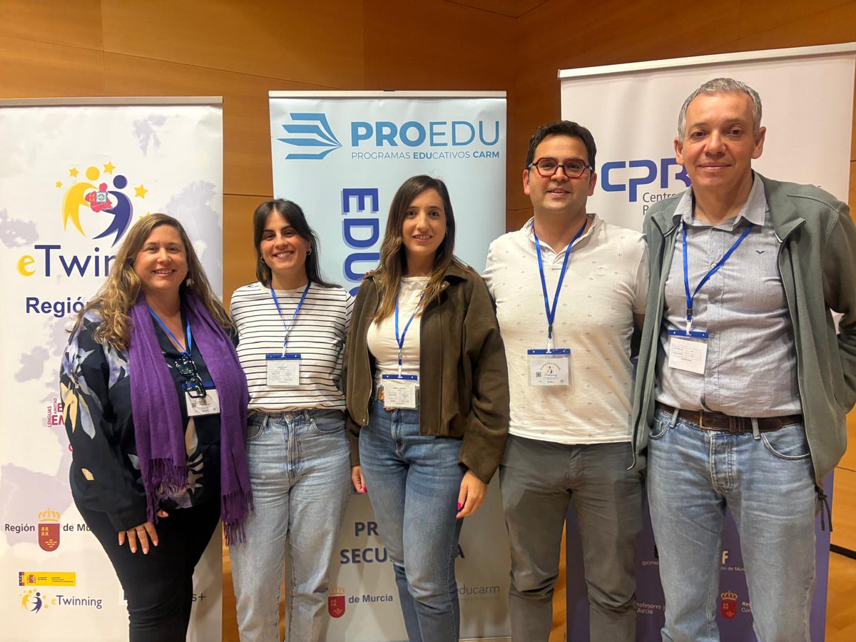iesfelipe2's tweet photo. Celebramos la concesión del Sello de Calidad eTwinning 2025 al @iesfelipe2 con nuestra presencia en las Jornadas, aportando nuestras experiencias, asistentes y embajadores. #Mazarron @eTwinnico @ProgramasRM @educarm https://t.co/zp9EaYXHkG