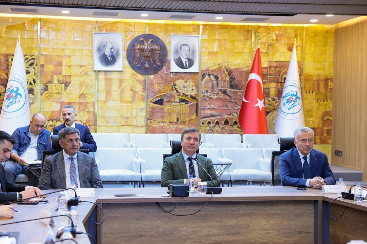Erzincan Binali Yıldırım Üniversitesi tweet media