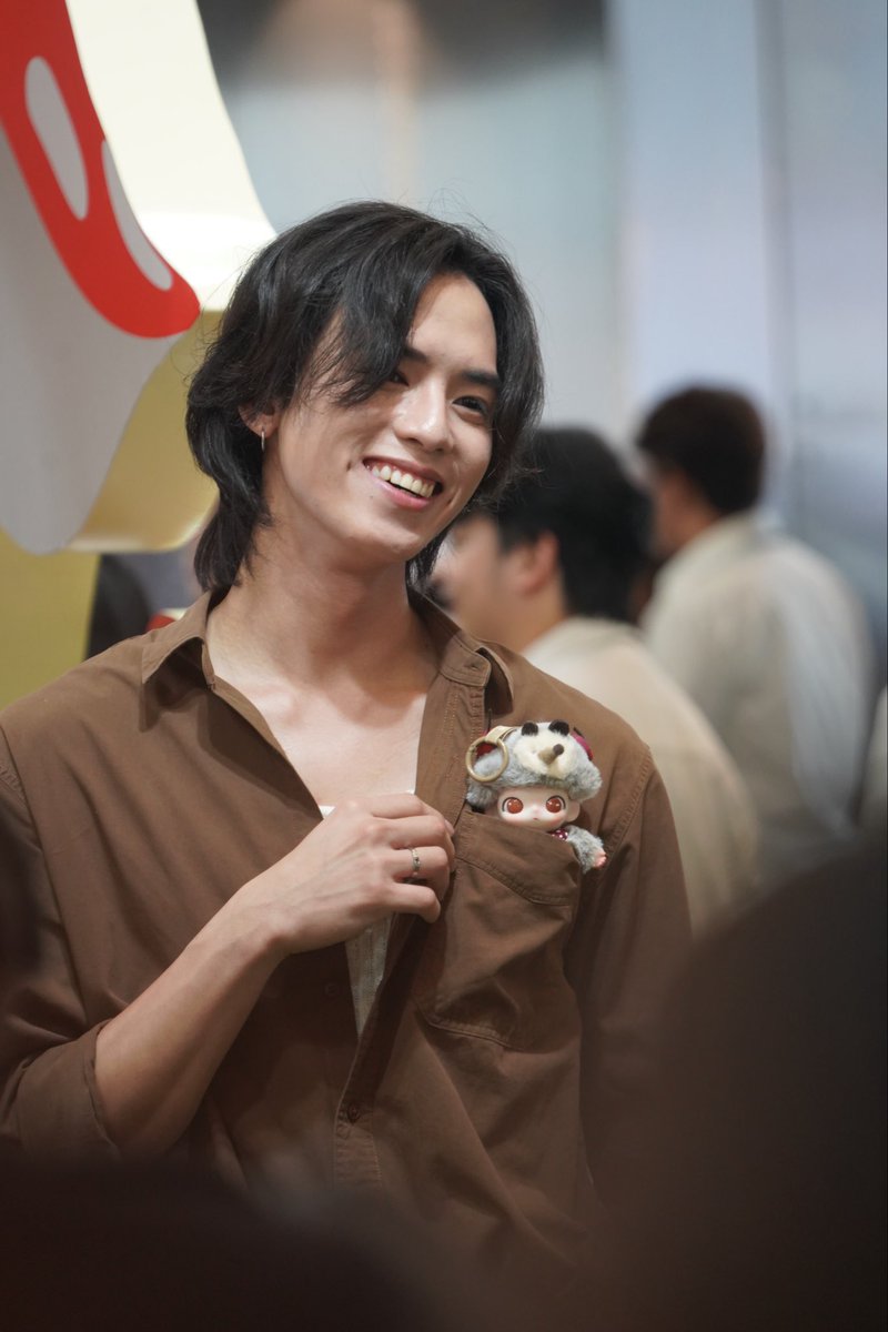 LimRatima's tweet photo. Good afternoon kaa ~ Have a nice day 🌤️🌈
DIMOO 9th BD x FLUKE
#DIMOO9THBIRTHDAYTH
#FlukePongsapat #ฟลุ๊คจ์พงศภัทร์ https://t.co/wKoO7R4Ynf