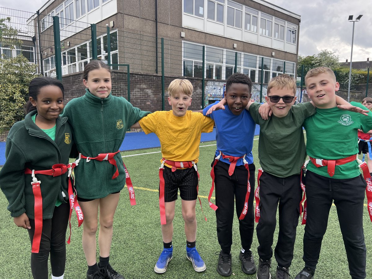 Gavin_Sharp_73's tweet photo. Our thanks to @SheffieldSabres for their @NFLUKIRE @NFL coaching session - the children absolutely loved it and we can't wait for more 🏈 https://t.co/c8fvy3NLyf
