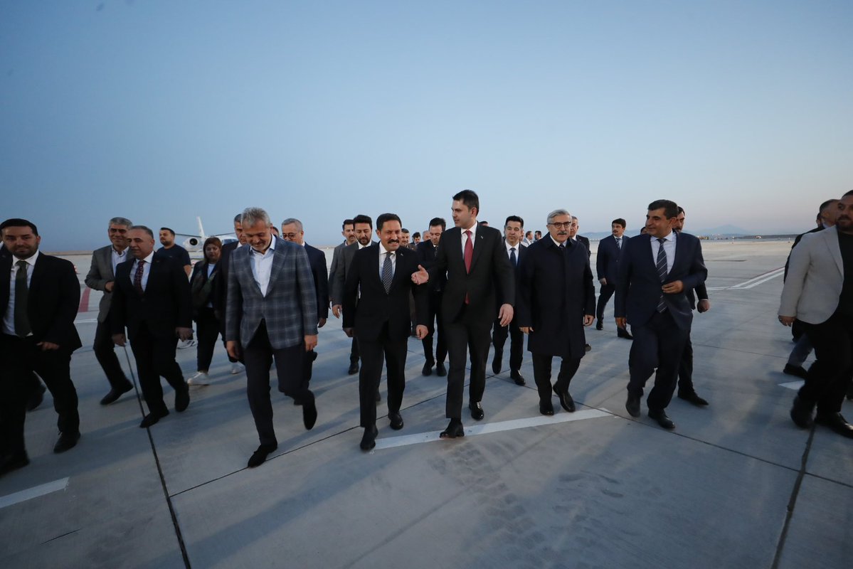 📌 Türkiye’nin COP31 ev sahipliği kapsamında düzenlenen “Türkiye’nin COP31’e Giden Yolu: Dirençli Şehirler” panel programı; COP31 Başkanı ve Çevre, Şehircilik ve İklim Değişikliği Bakanımız Sayın Murat KURUM’un teşrifleriyle, farklı ülkelerden bakanlar ile uluslararası