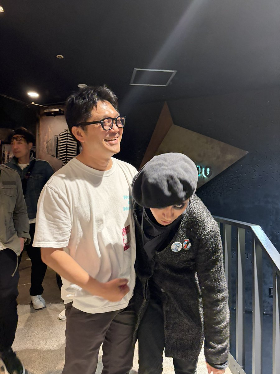 beeeeeenice's tweet photo. 遅くなりましたが
出演バンドの皆様、DJ陣、差し入れをたくさん提供してくれた皆様、クアトロのスタッフの方々、デザインしてくれた友人、そして何より遊びに来てくれたお客様、本当にありがとうございました
絵空事じゃなく、名古屋O52、日本のハードコアパンクが上がっていけたらなと思います^_^ https://t.co/srpnH1qhaf