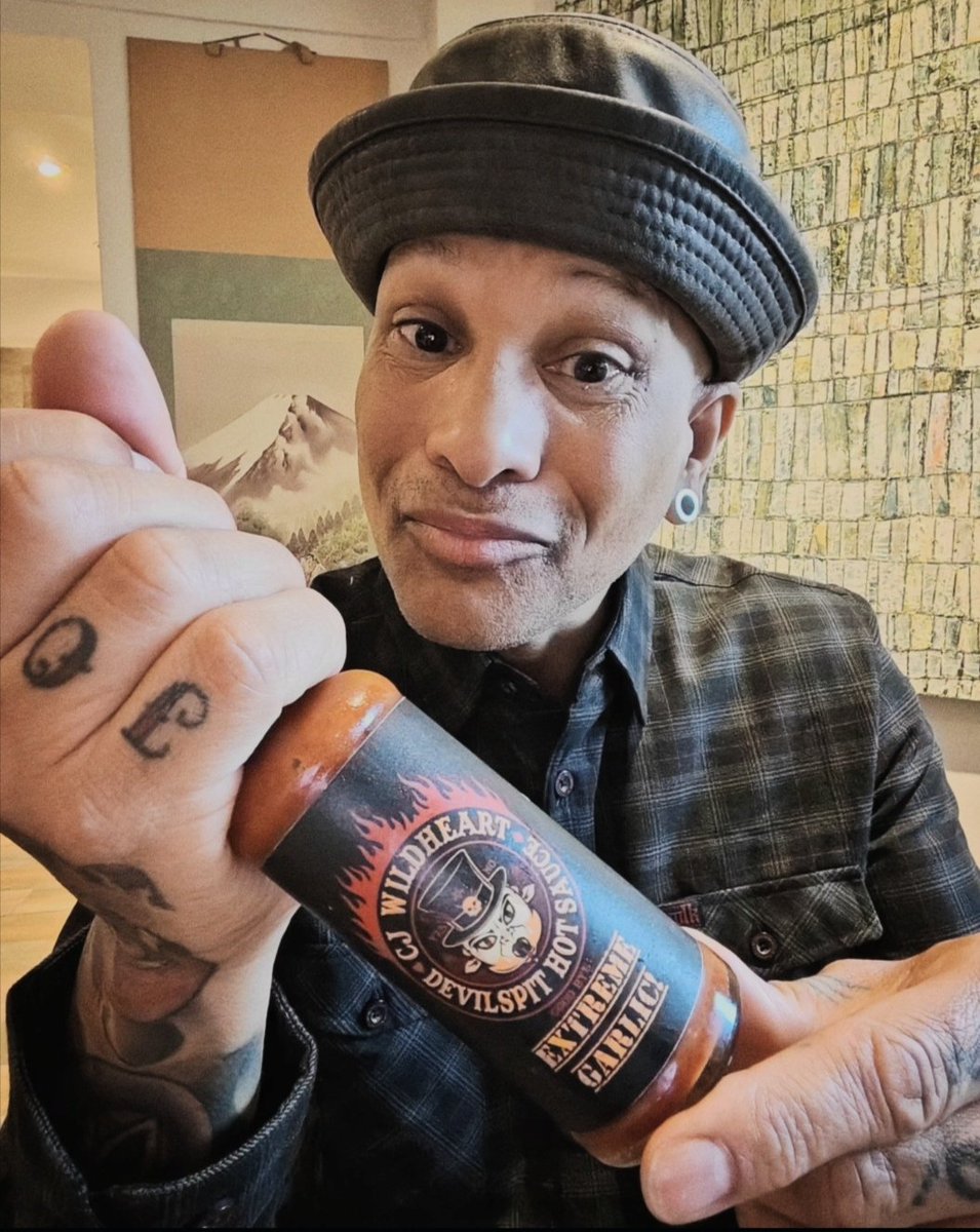 CJWildheart's tweet photo. My DEVILSPIT HOT SAUCE is currently on pre-order, shipping in July and the only way to get ya hands on it, is by heading here https://t.co/Y5W5eB9ocb

I never keep stocks, so please pre-order soon, don't sleep on it.

Stay Free🤘🏽🖤 https://t.co/rjuhVN7baQ
