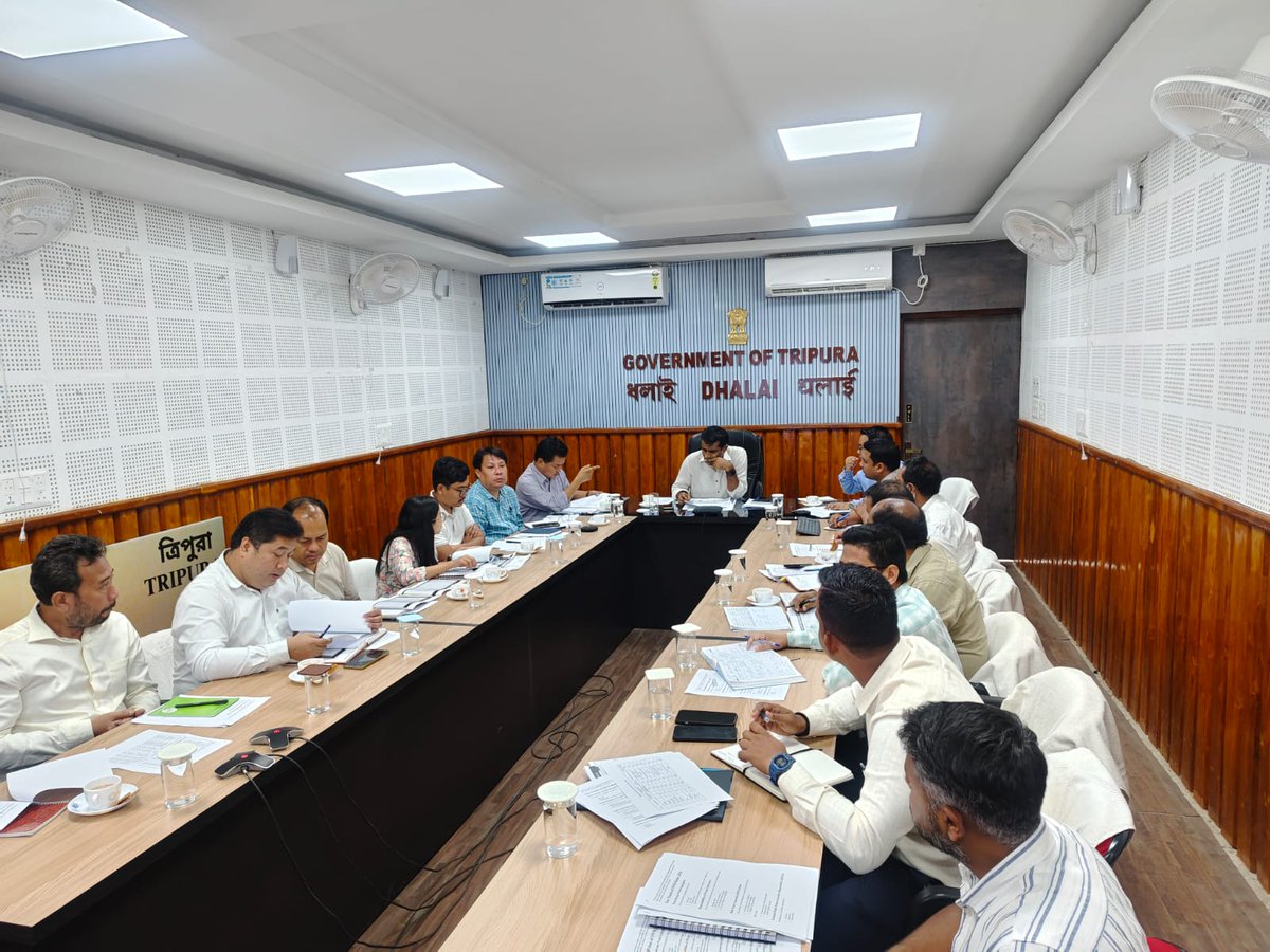 DM_Dhalai's tweet photo. Conducted a comprehensive Review Meeting on Pradhan Mantri Awaas Yojana – Gramin, Mahatma Gandhi National Rural Employment Guarantee Act &amp; PM JANMAN to assess progress, address implementation challenges and ensure timely delivery of benefits to the people. https://t.co/EdtwFiAnr1